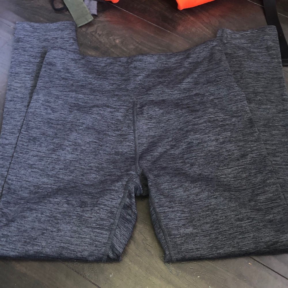 grey leggings